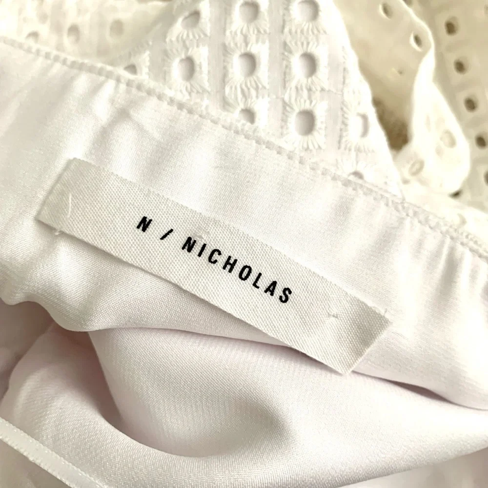 NICHOLAS beautiful broderie